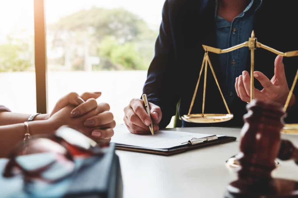 Court Applications vs. Mediation: A Less Stressful Path with EH Mediation Bridport